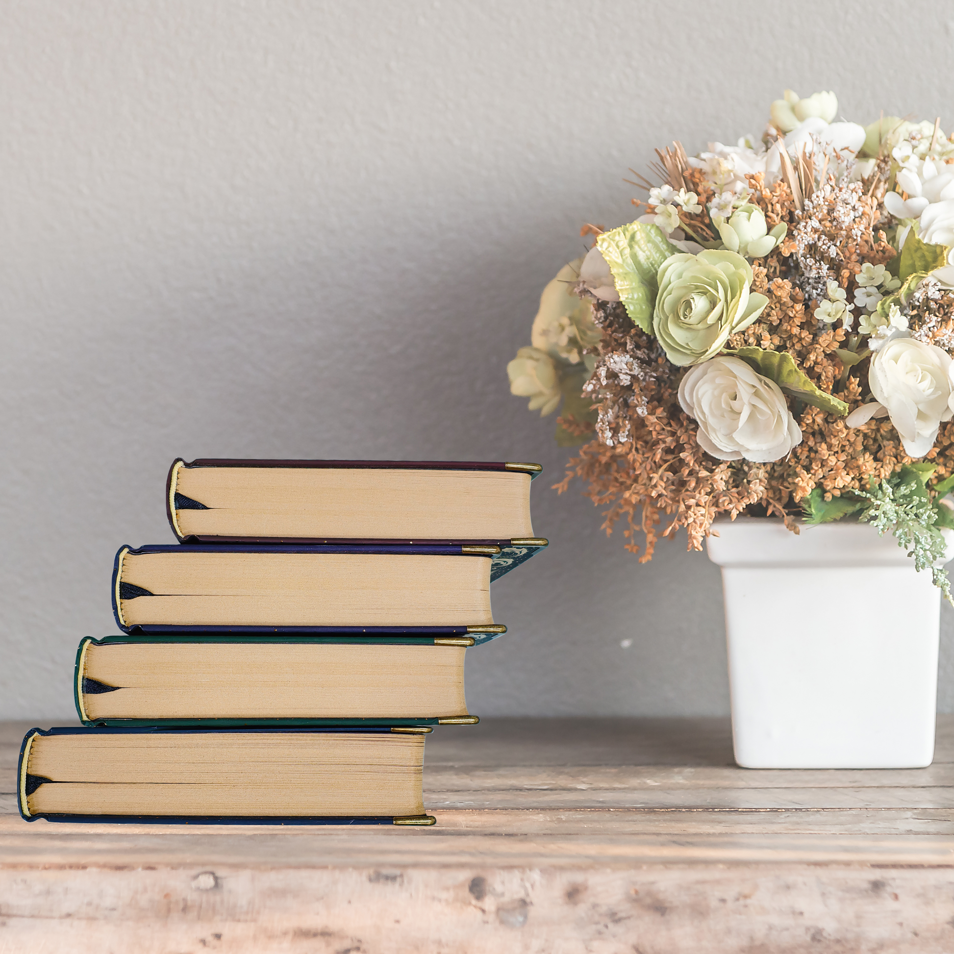 Vintage Floral 365 Days notebook with gift-ready packaging